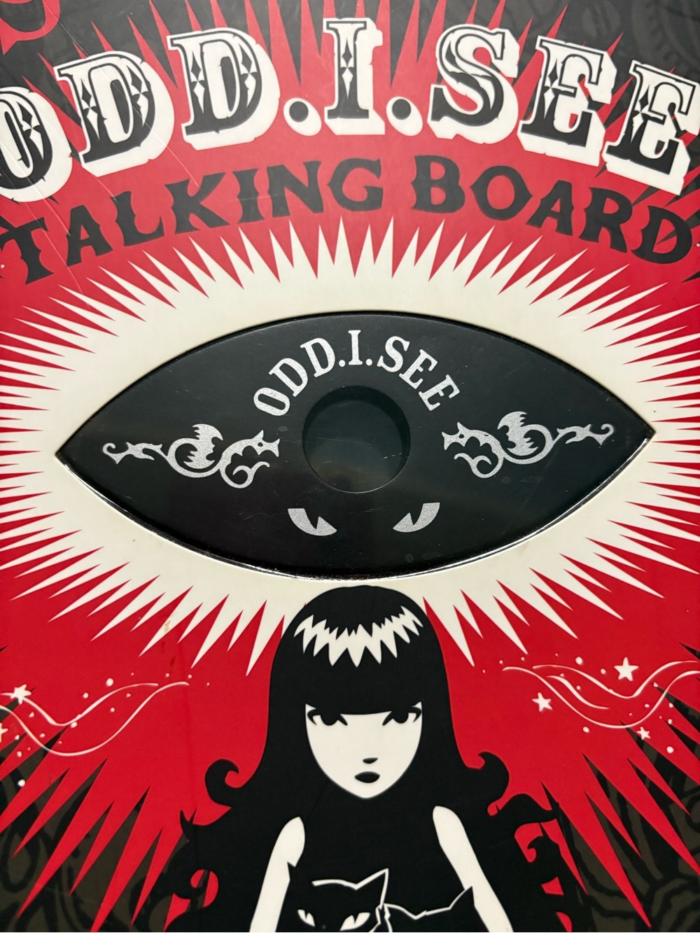 Emily the Strange -Talking Board, planchet with Limited Edition Graphic Novel